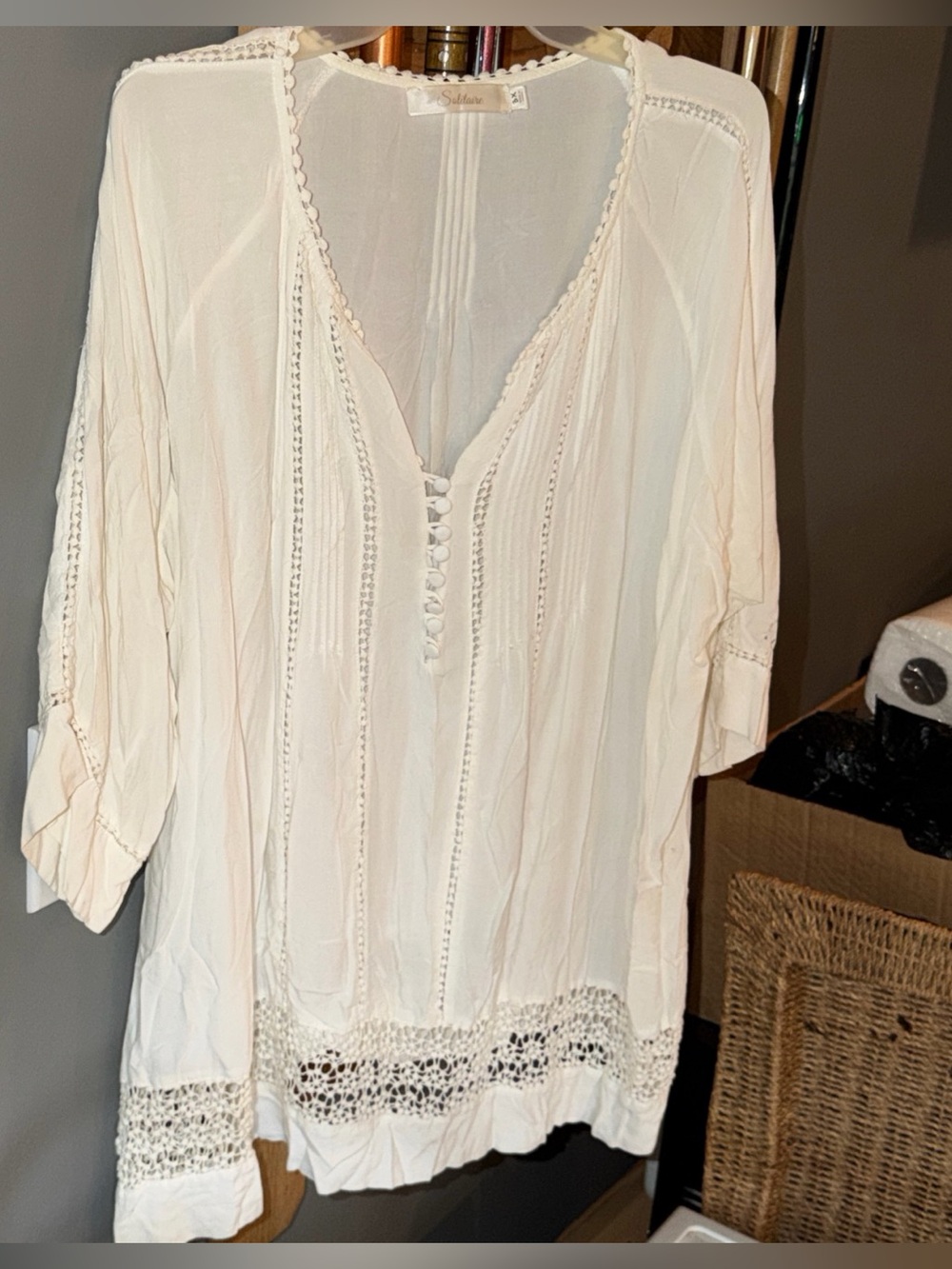 SOLITAIRE White Rayon 3/4 Sleeve V Neck Eyelet Buttons Crochet Lace Cut Outs 3X